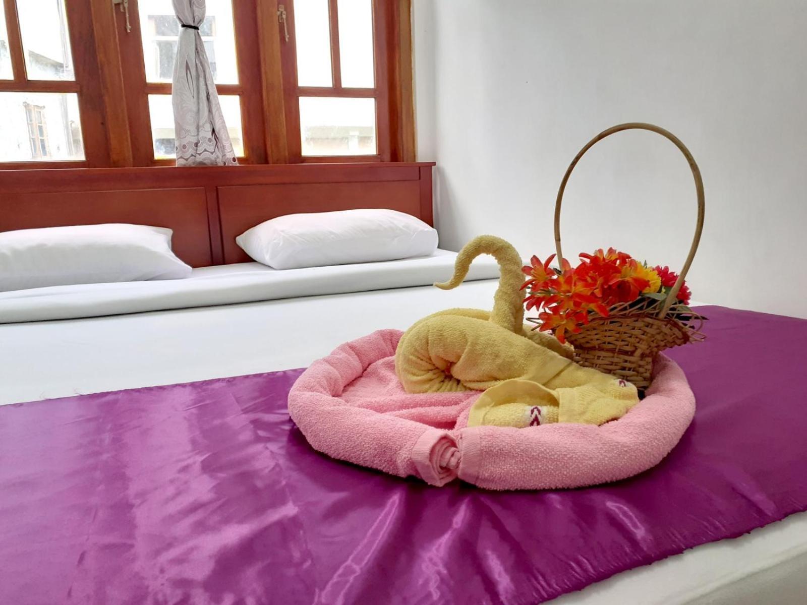 Subash Hotel Nallathanniya Chambre photo